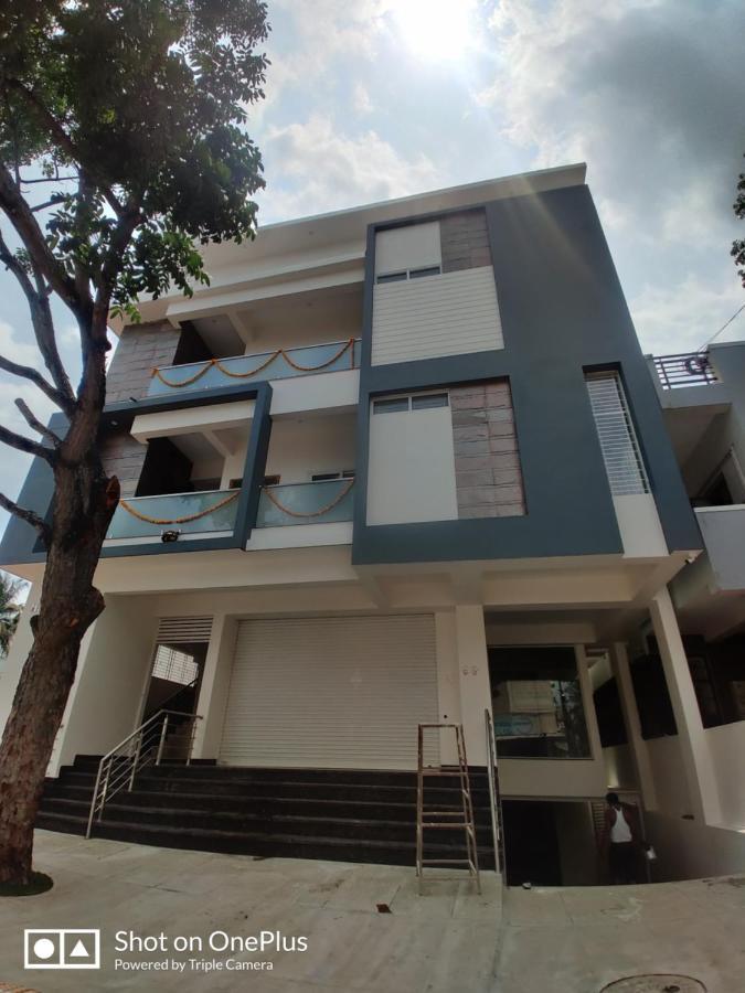 Meer Stay - Premium Service Apartments Vanivilasa Puram Luaran gambar